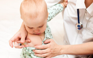 Календарь обязательных прививок для детей до 1 года
