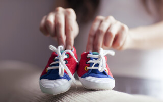 Выбираем ортопедическую обувь для детей до года