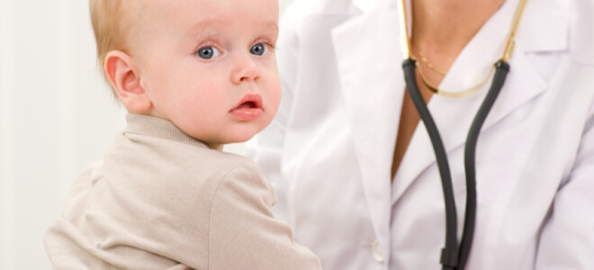 Стоматит у новорожденных детей: симптомы и лечение