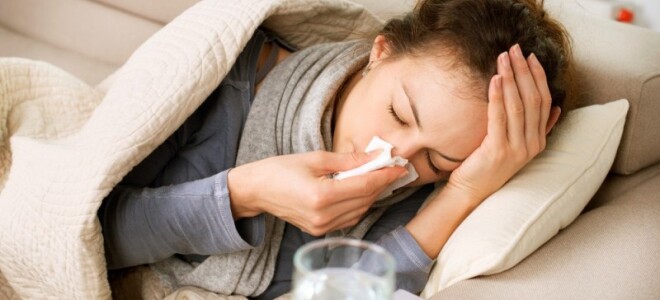 Как избежать заражения грудничка простудой?