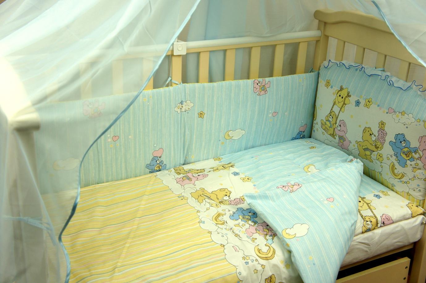Покупаем постельное белье для кроватки новорожденного